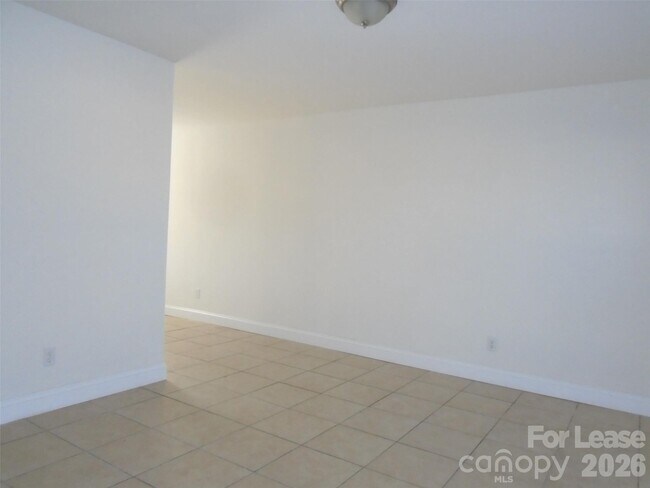 Building Photo - 1111 Belmont Ave