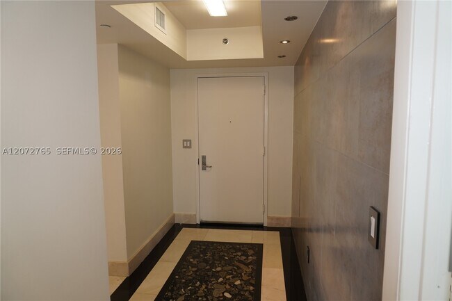 Building Photo - 50 Biscayne Blvd