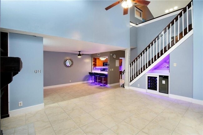 Building Photo - 4087 Coral Springs Dr