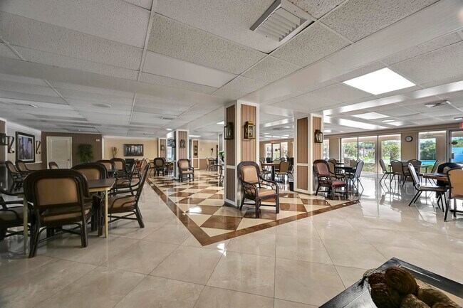 Building Photo - 203 Lake Carol Dr