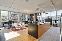 Building Photo - 901 S 2nd St