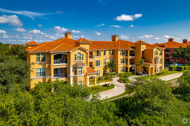 Building Photo - Grand Venezia At Baywatch