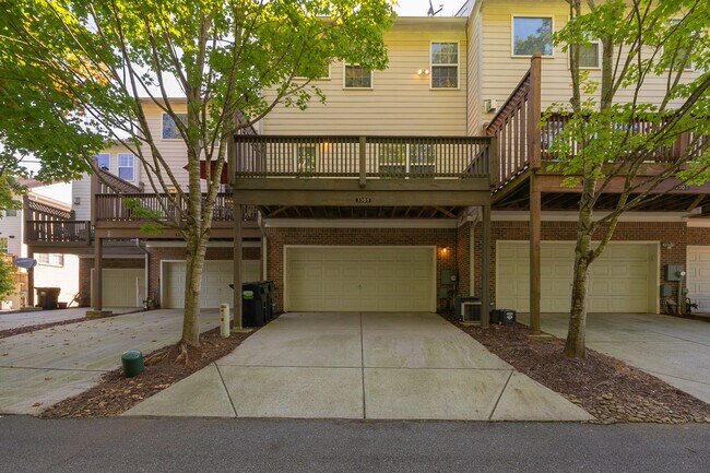 Building Photo - 3305 Chastain Gardens Dr NW