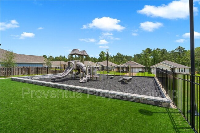 Building Photo - 3136 Silver Maple Dr