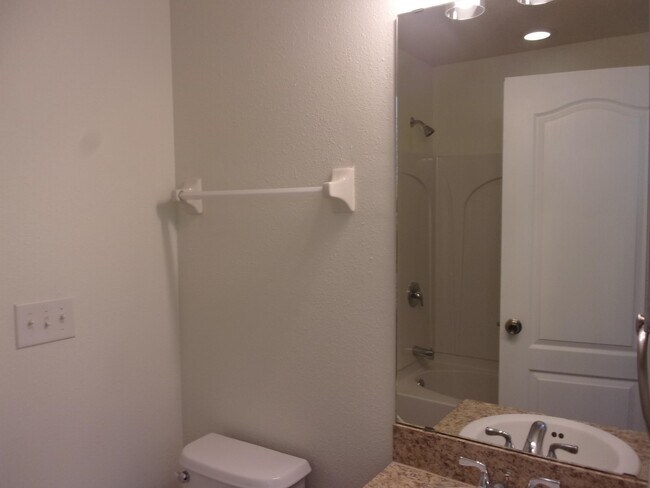 Building Photo - 274 Syrah Way