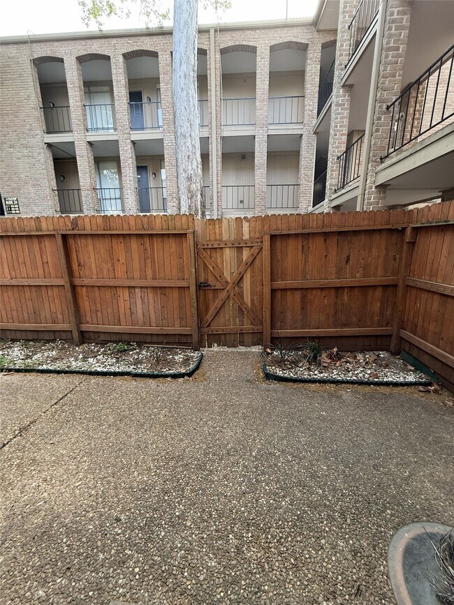 Building Photo - 4645 Wild Indigo St