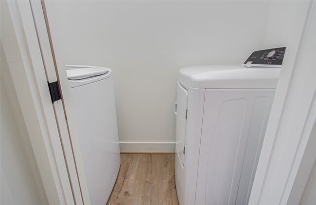 Building Photo - 4605 Edison St