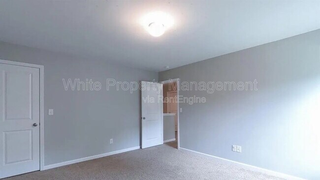 Building Photo - 1525 Lilly Springs Pl