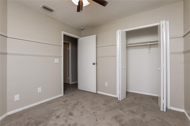 Building Photo - 10729 Satinwood Cir