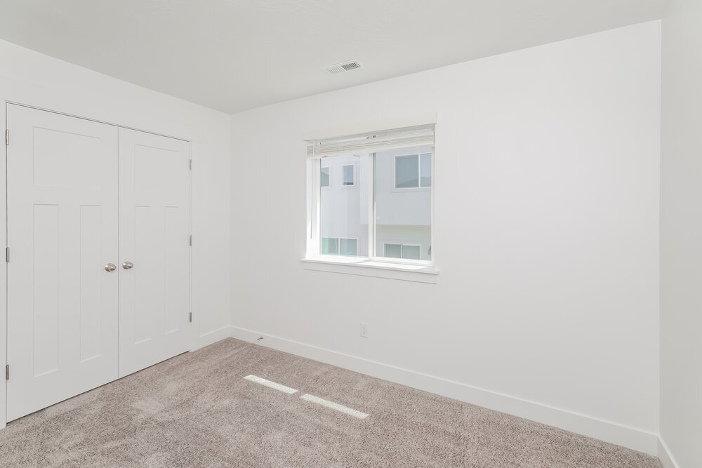 Building Photo - 4728 Rustic Ranch Way