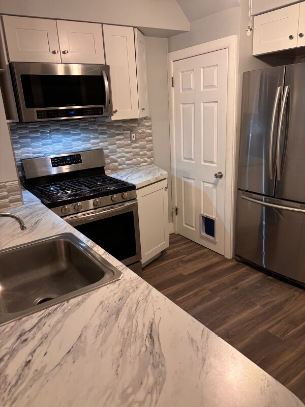 Building Photo - 126 Yale Rd