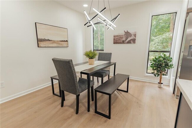 Building Photo - 2708 Spencers Trace NE