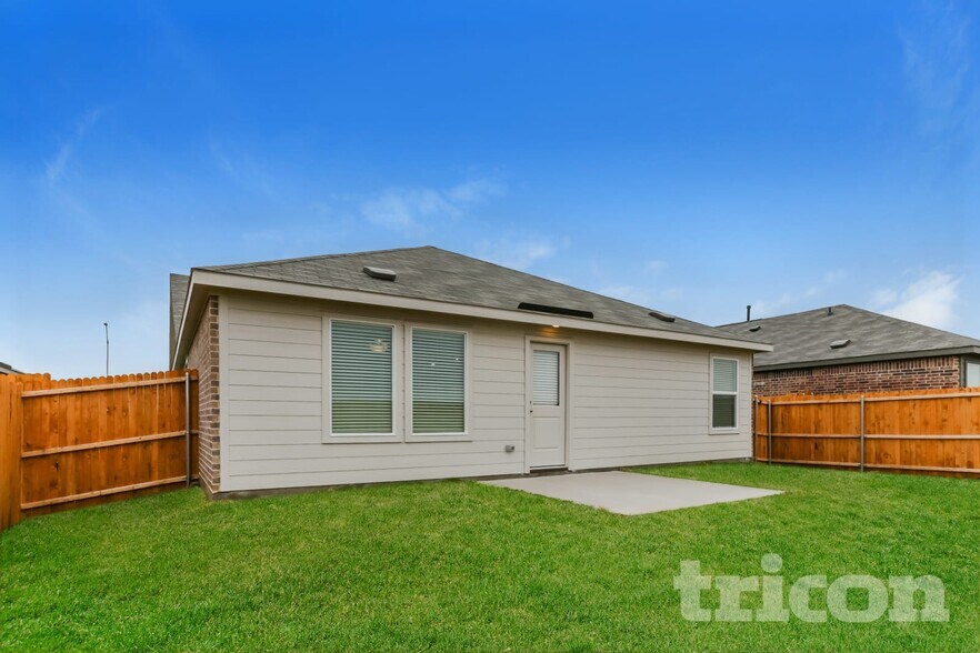 Building Photo - 15249 Bullfighter Blvd