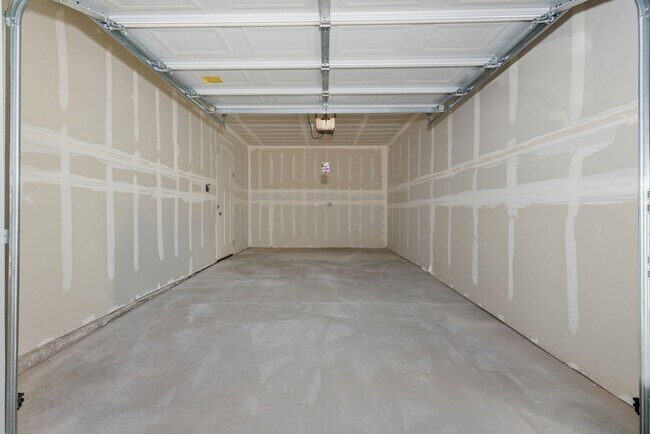 Building Photo - Lar-13714 S Hanley Ln #HH303 Riverton, UT 84096