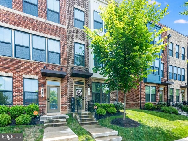 Primary Photo - 4645 Towne Park Rd