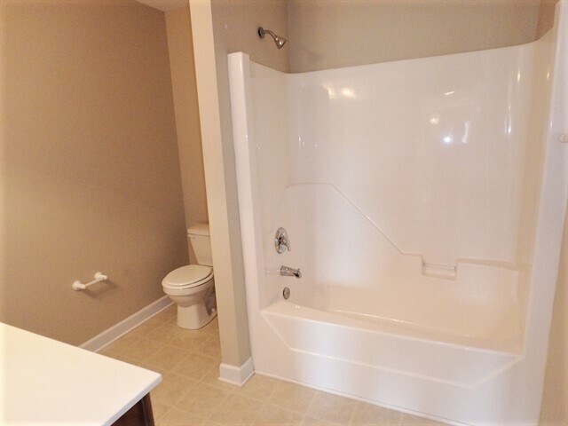 Building Photo - 28 Thornbury Dr