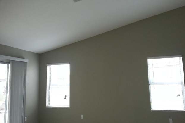 Building Photo - 1175 S Larkspur St