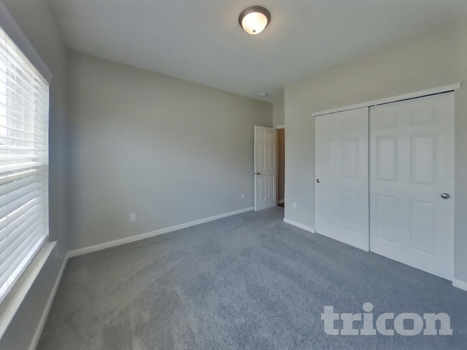 Building Photo - 6646 Laurelwood Dr