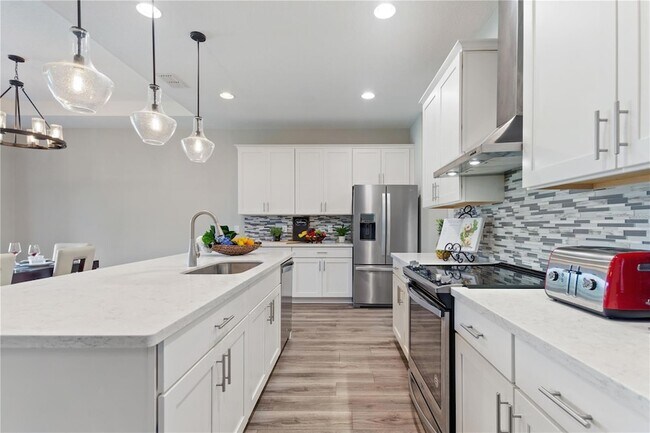 Building Photo - 17988 Passionflower Cir