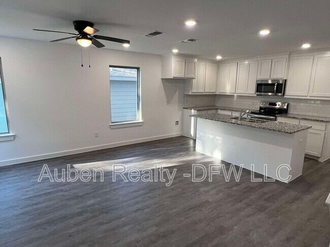 Building Photo - 2524 S Fannin Ave