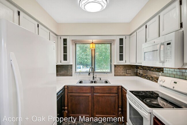 Building Photo - 2 br, 2 bath House - 4407 Beechnut Ln.