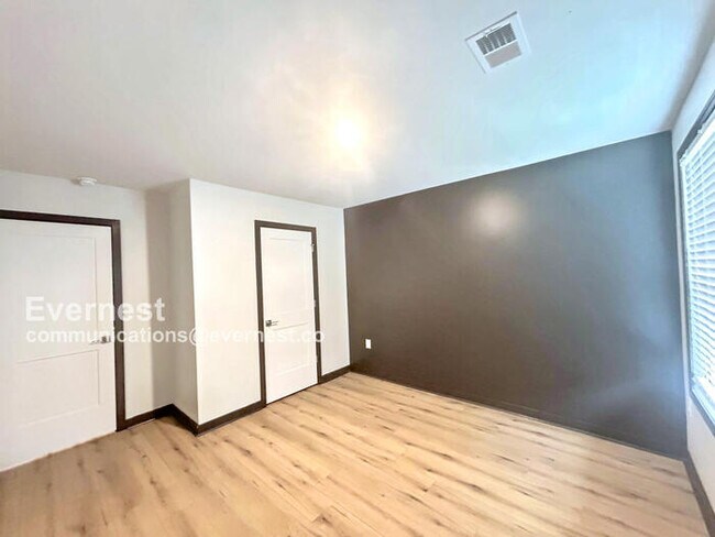 Building Photo - 3314 Stonewall Ln