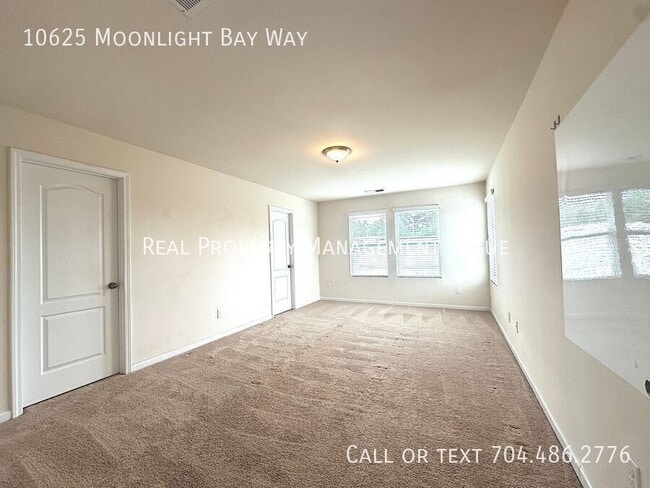 Building Photo - 10625 Moonlight Bay Wy