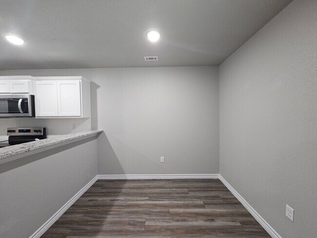 Building Photo - 230 N Mary Jo Dr