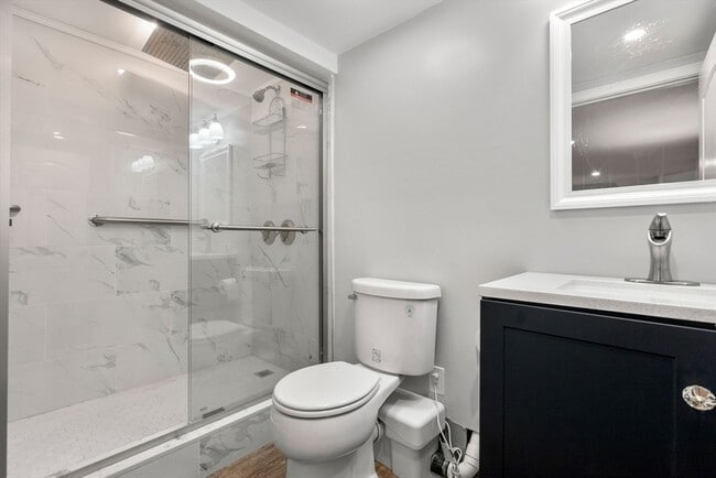 Building Photo - 25 Magnolia Ln