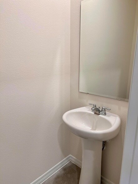 Building Photo - 53 Bella Oaks Dr