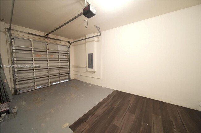 Building Photo - 10457 NW 61st St