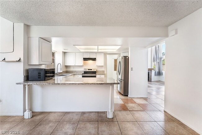 Building Photo - 2655 Par 4 Ln