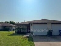 Building Photo - 1709 S 11th St
