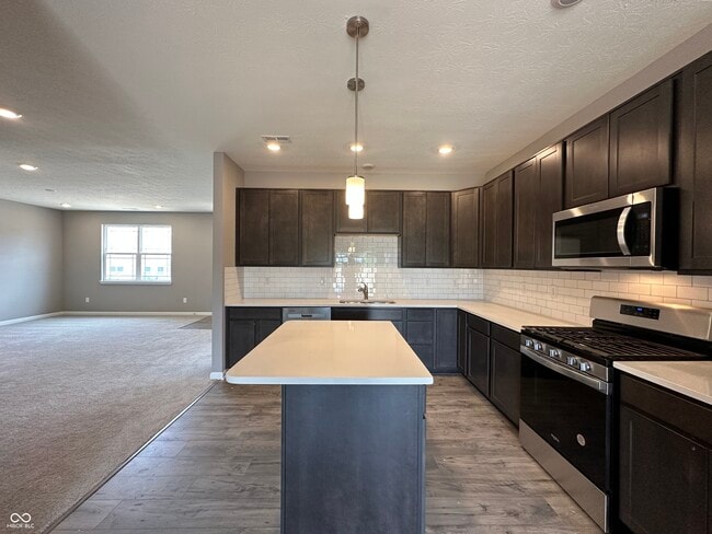 Building Photo - 2838 Maricopa Blvd