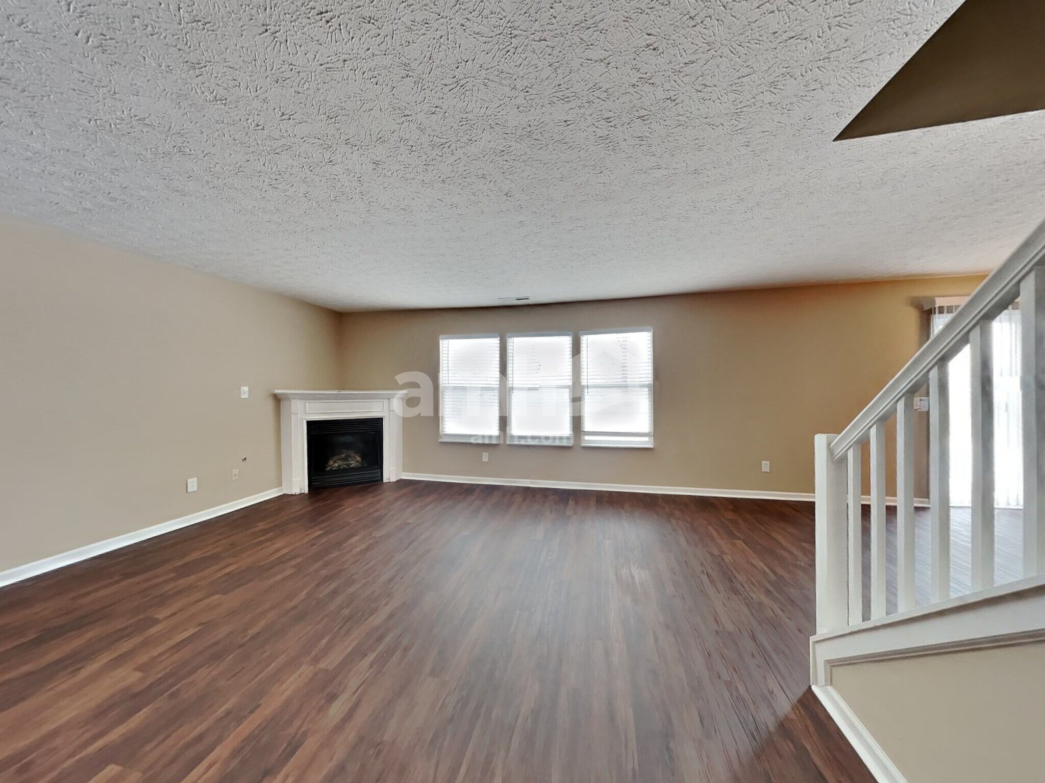 Building Photo - 18834 Planer Dr