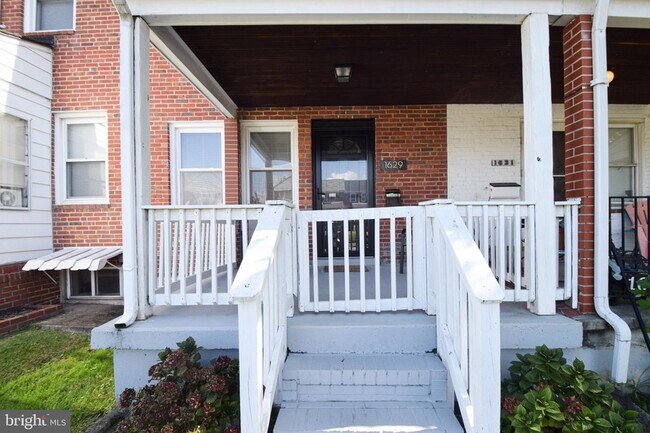 Building Photo - 1629 Searles Rd