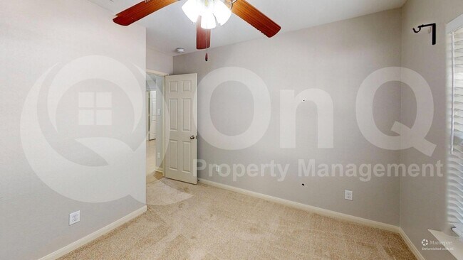 Building Photo - 10012 Quail Glen Dr