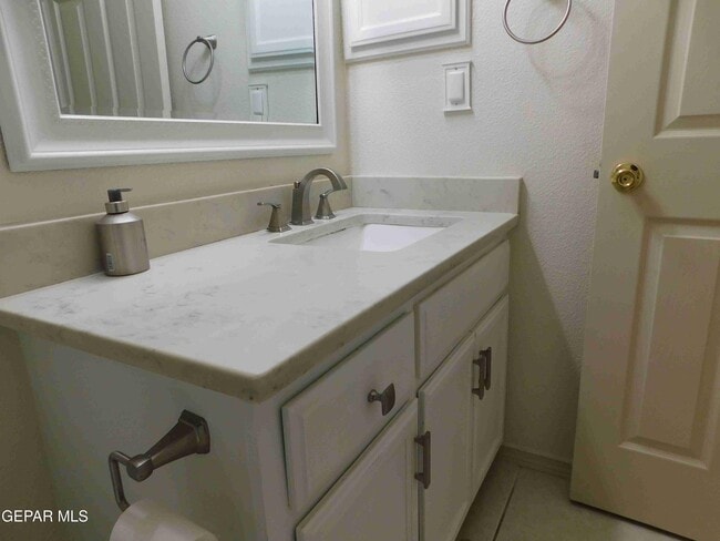 Building Photo - 12736 Tierra Sonora Dr