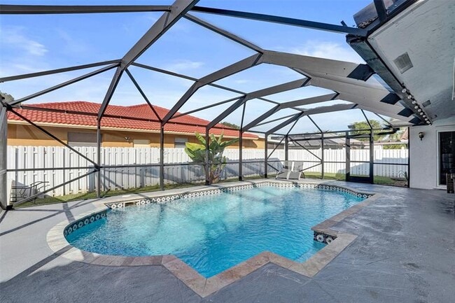 Building Photo - 7909 NW 19th St