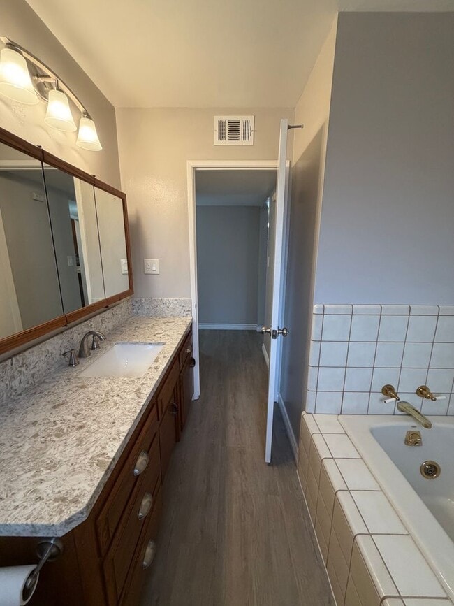 Building Photo - 4301 Skye Dr