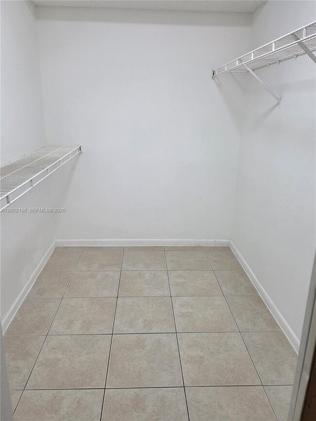 Building Photo - 8871 Wiles Rd