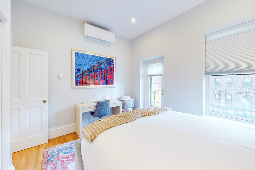 Building Photo - 86 Worcester St