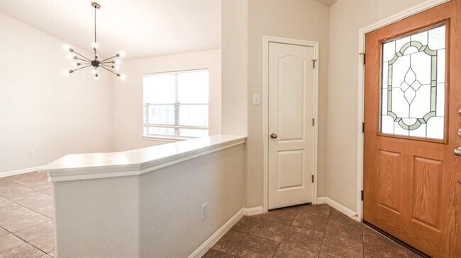 Building Photo - 502 Hidden Brook Ln