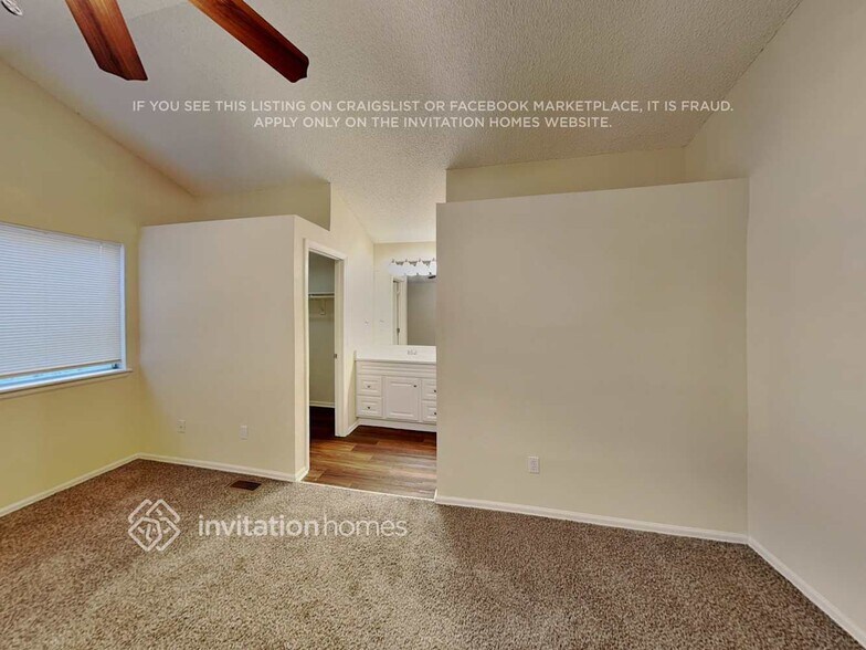 Building Photo - 17319 Lindon Dr