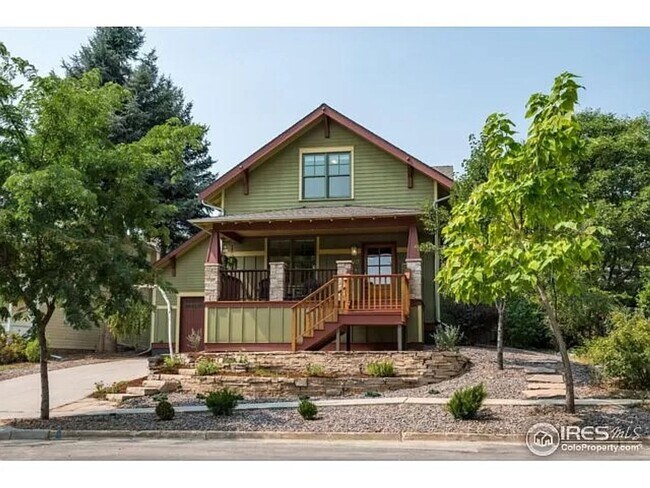 Primary Photo - Charming Craftsman Gem Near McKinley Park