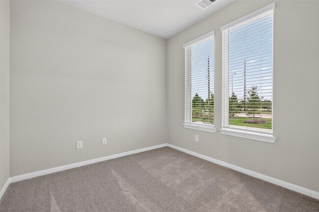 Building Photo - 6427 Prospect Oaks Pkwy