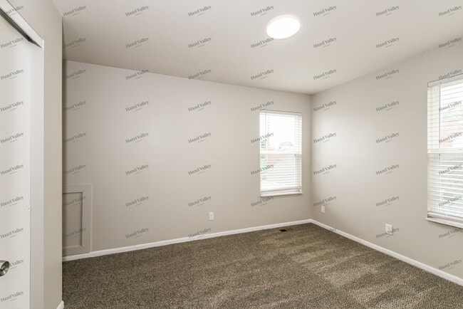 Building Photo - 4219 Swan Ave
