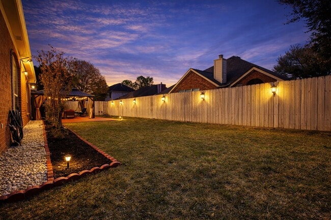 Building Photo - 3111 Birchleaf Dr