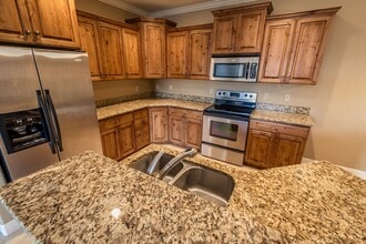 Building Photo - Italian Villages | 3-Bedroom Naples