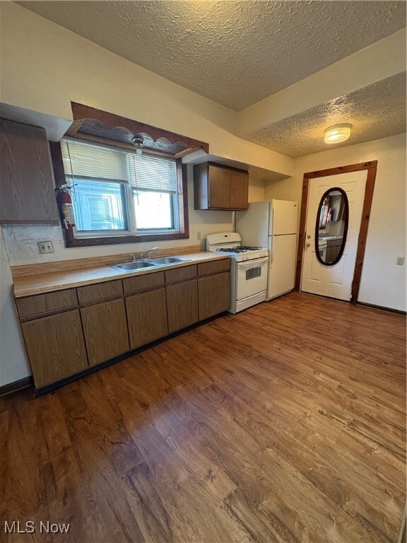 Building Photo - 565 Brown St